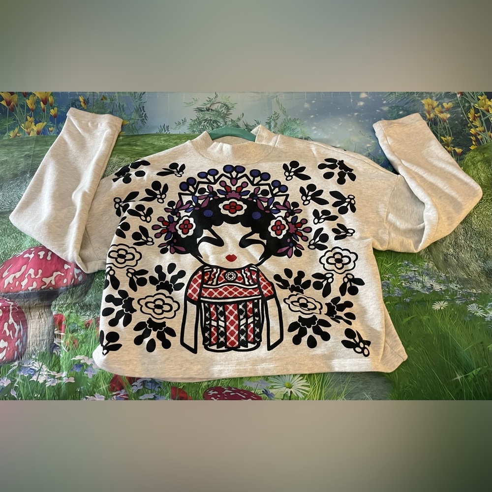 RARE Vivienne Tam "Opera Girl" Mock Neck Sweatshirt ✨Grey Heather, Med, EUC - Picture 3 of 9